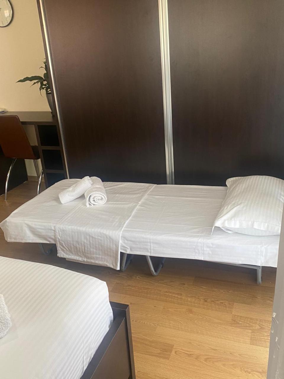 Vila 32 Berat Exteriör bild